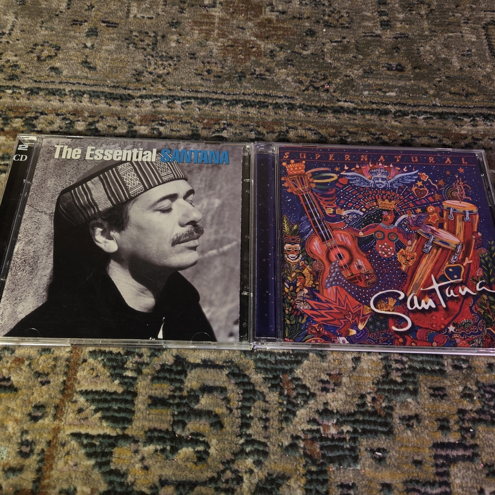 Santana - Lot of 2 (CD) Supernatural 1999 / Essential Santana - EXCELLENT